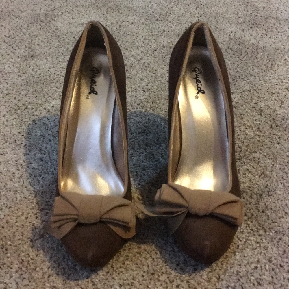 Brown Bow Heels